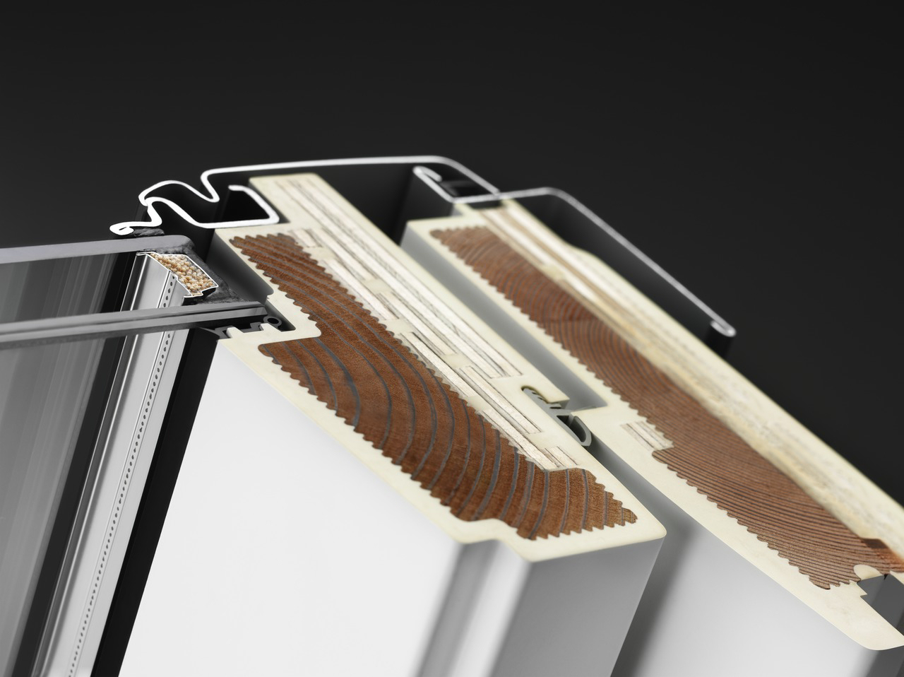 Finition en polyuréthane, couleur blanche